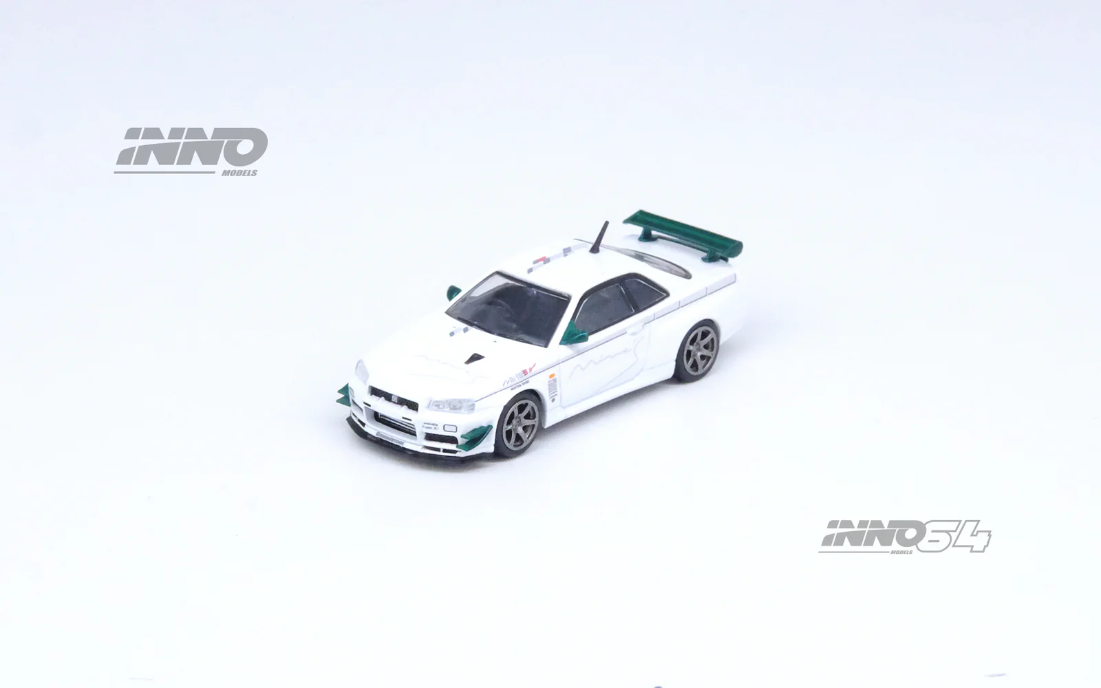 Inno 1/64 NISSAN SKYLINE GT-R (R34) V-SPEC Tuned by 