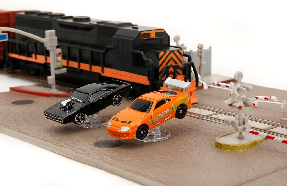 Jada Fast & Furious Nano Train Scene Diorama - Thumbnail