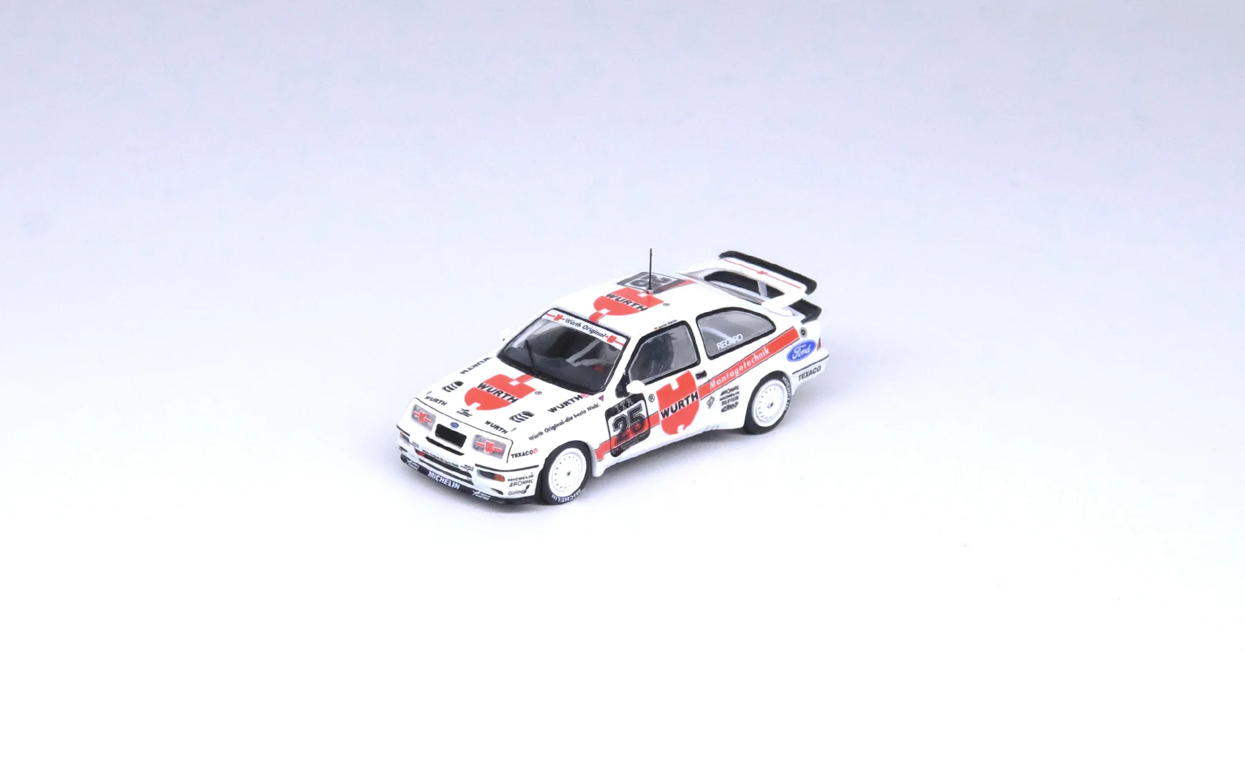 Inno 1/64 FORD SIERRA RS500 COSWORTH #25 