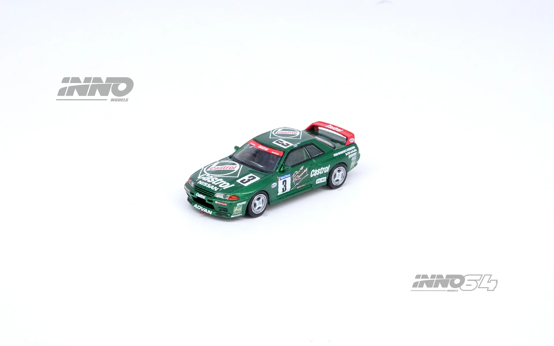 Inno 1/64 NISSAN SKYLINE GT-R (R32) 