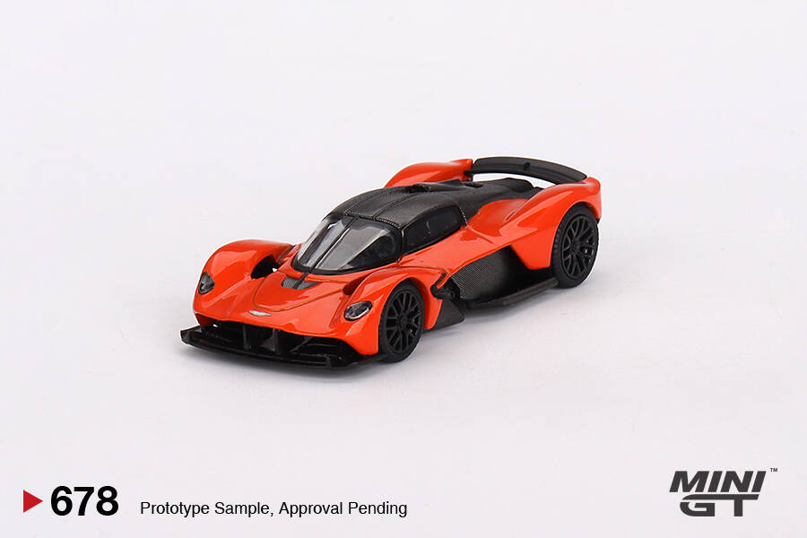 Mini GT 1/64 Aston Martin Valkyrie Maximum Orange GT MGT00678