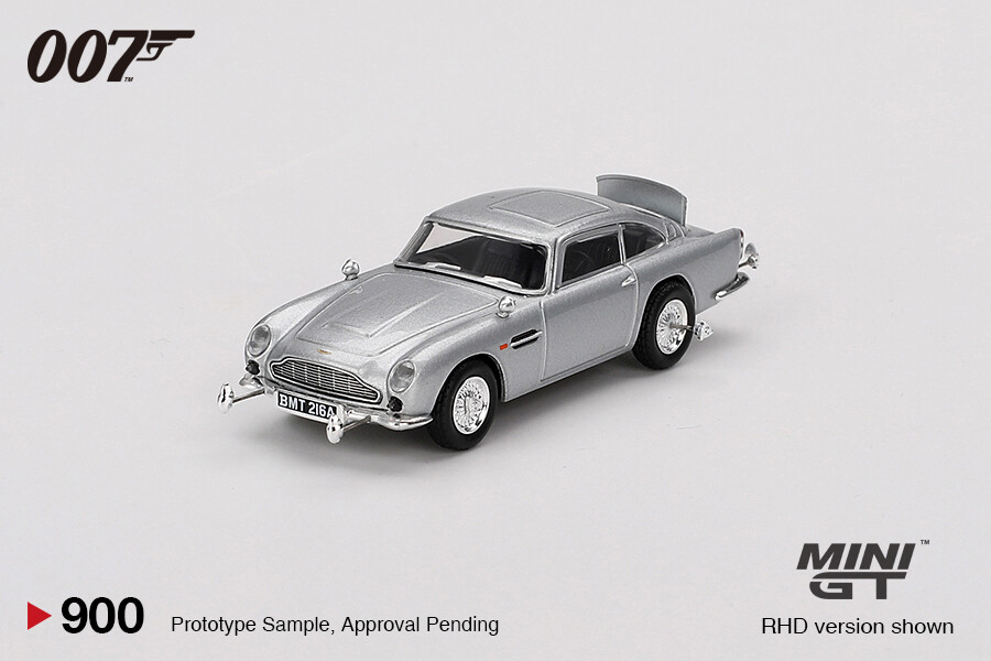 (ÖN SATIŞ) Mini GT 1/64 Aston Martin DB5 James Bond “Goldfinger” / English Blister Paket MGT00900-007E - Thumbnail