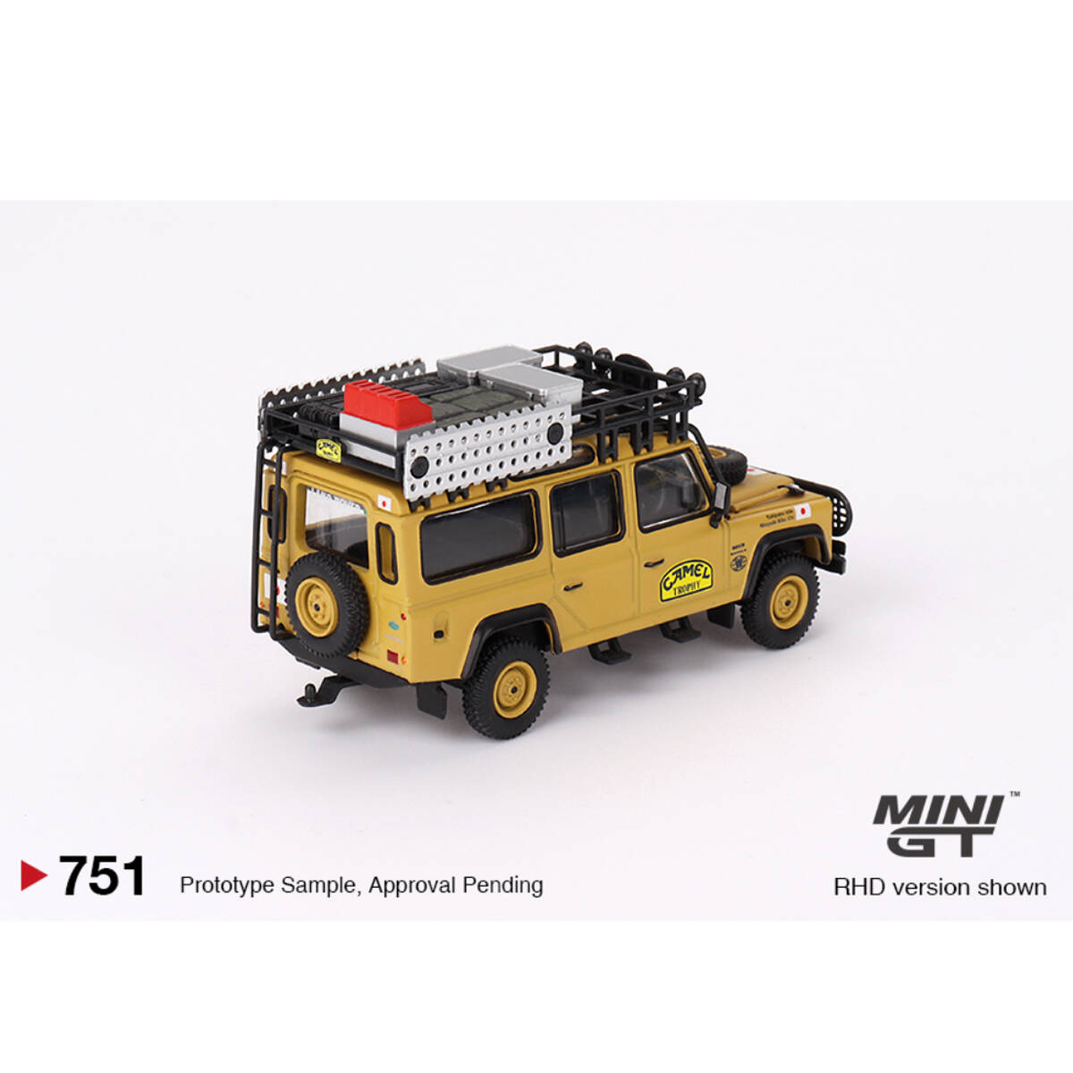 (ÖN SATIŞ) Mini GT 1/64 Land Rover Defender 110 1989 Camel Trophy Amazon Team Japan MGT00751