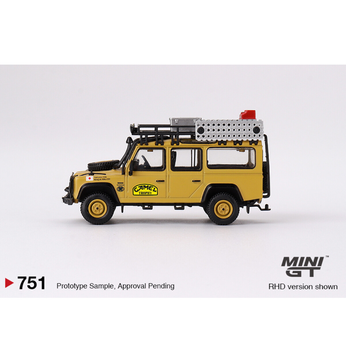 (ÖN SATIŞ) Mini GT 1/64 Land Rover Defender 110 1989 Camel Trophy Amazon Team Japan MGT00751 - Thumbnail