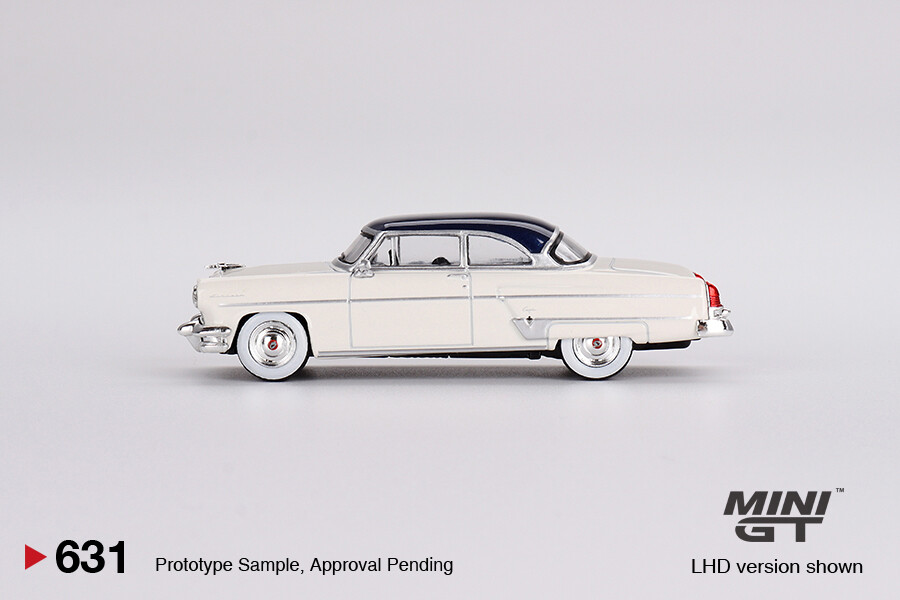 (ÖN SATIŞ) Mini GT 1/64 Lincoln Capri 1954 Arctic White / Atlantic Blue MGT00631 - Thumbnail