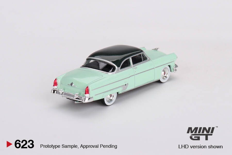 Mini GT 1/64 Lincoln Capri 1954 Parklane Green / Bloomfield Green MGT00623