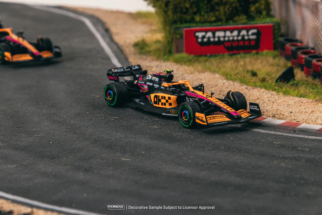 Tarmac Works 1/64 McLaren MCL36 Japanese Grand Prix 2022 Lando Norris #4 - GLOBAL64 T64G-F041-LN2 - Thumbnail