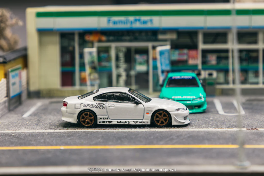 Tarmac Works 1/64 VERTEX Nissan Silvia S15 White Metallic - Lamley Special Edition - GLOBAL64 - Thumbnail