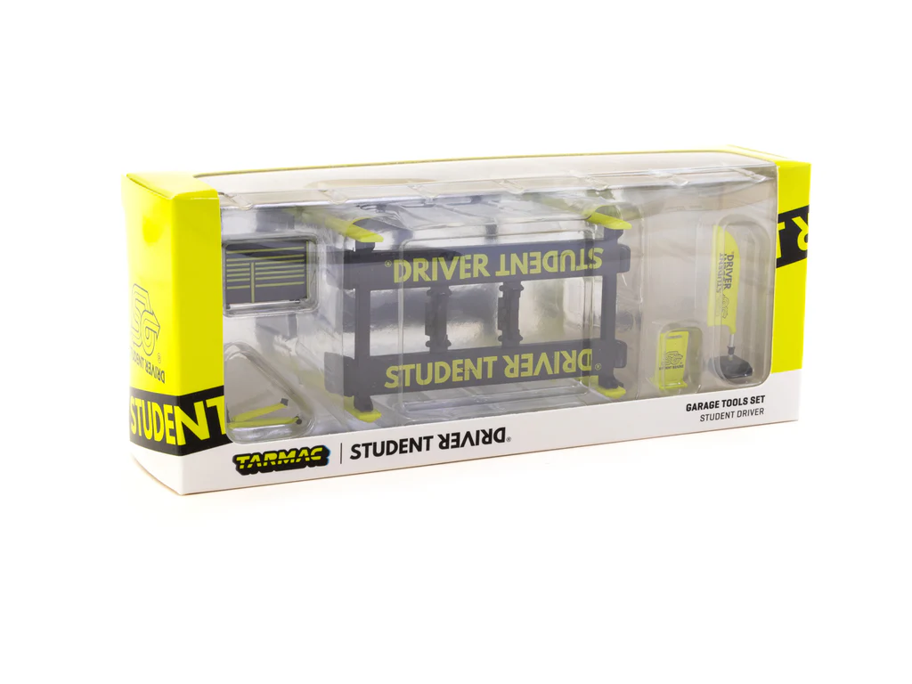 Tarmac Works Accessories 1/64 Garage Tools set Student Driver- PARTS64 - Thumbnail